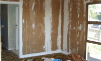 Wallpaper Hanging